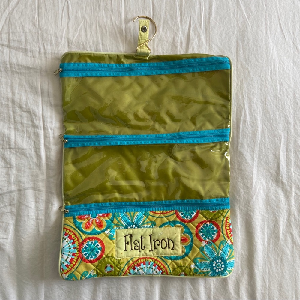 ($3 W/ BUNDLE) Hanging Accessories Travel Bag
